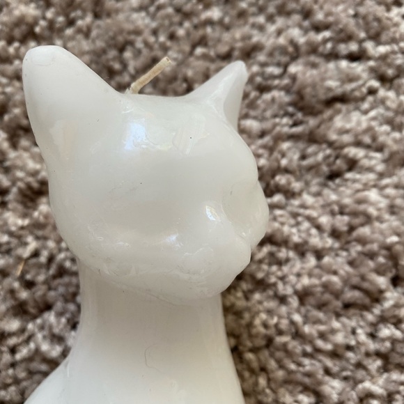 White Vintage Cat Candle - Picture 5 of 12